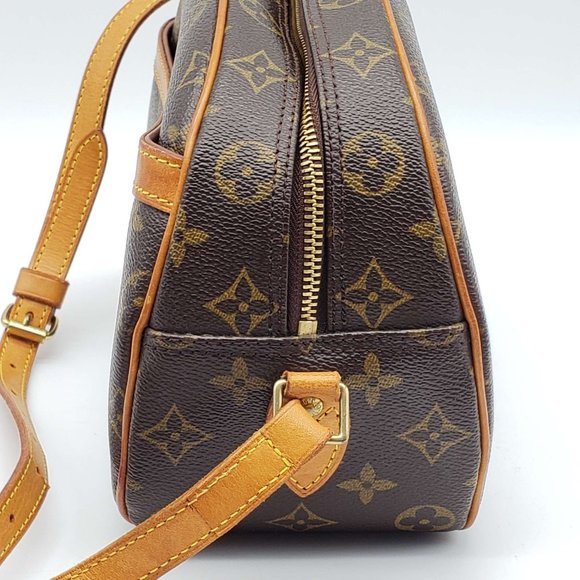 100% Authentic Louis Vuitton Monogram Crossbody Bag - Picture 5 of 16